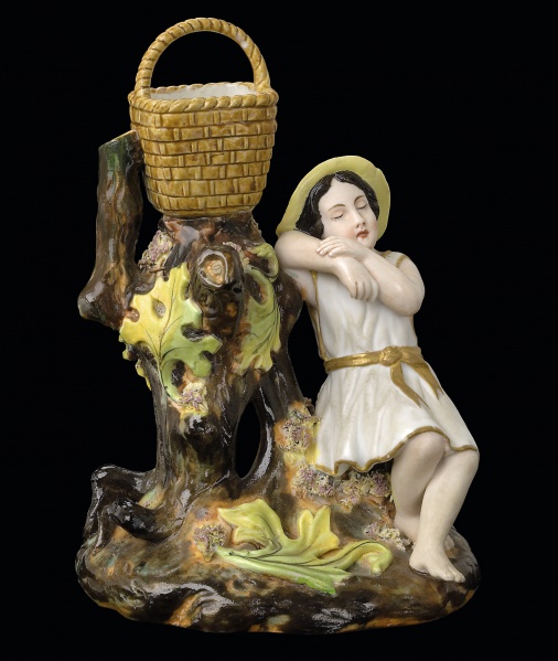 Файл:3a 1 pastoral figure of a little girl with basket 1850s-0684.jpg