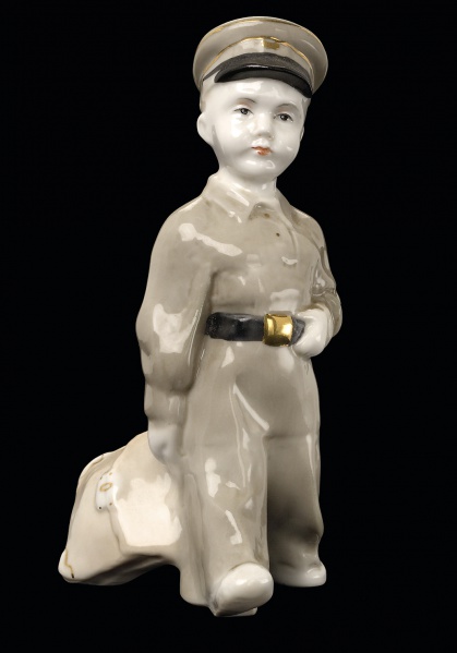 Файл:3b 1 schoolboy end of the 1940s early 1950s.jpg