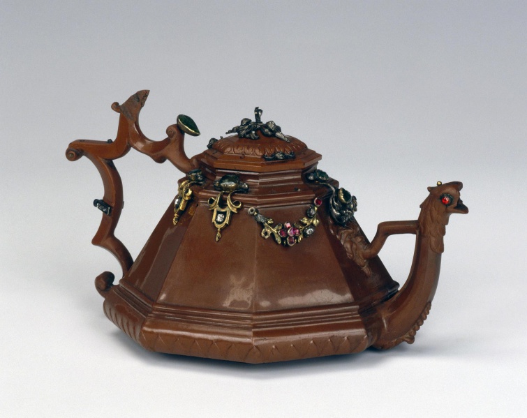 Файл:Чайник с крышкой IMAGE 1.jpg